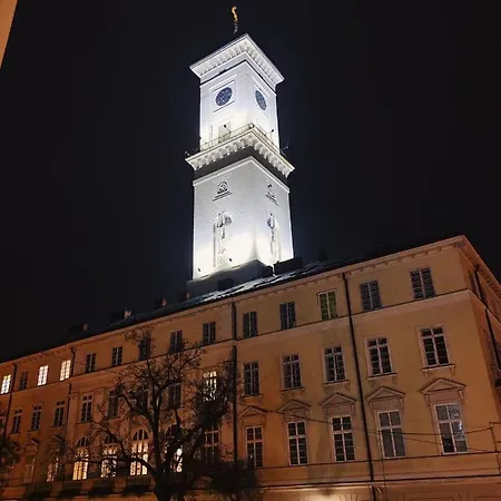 Nexttotower Sq. Rynok 25 Apartment
